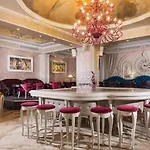 Rich House *