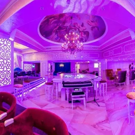 Rich House
