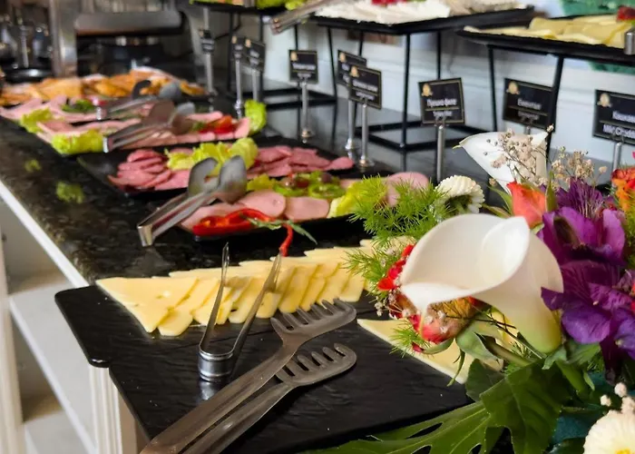 Шалета Rich House *