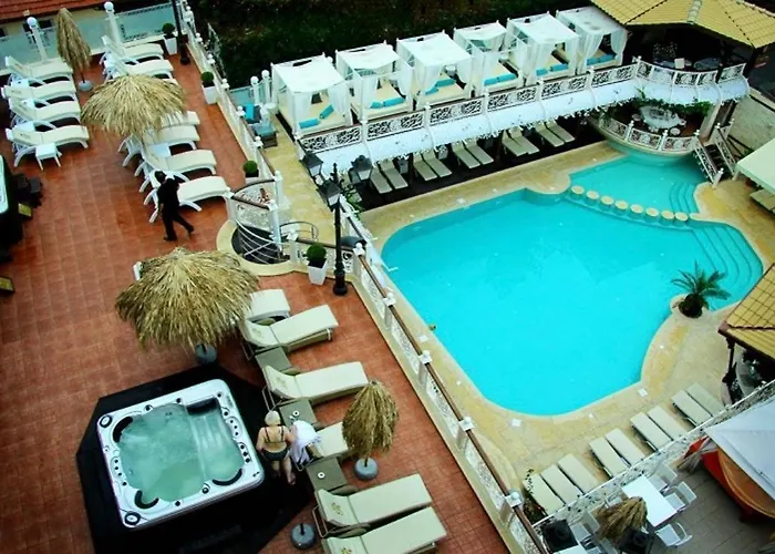 Шалета Rich House *