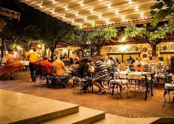 Шалета Rich House *